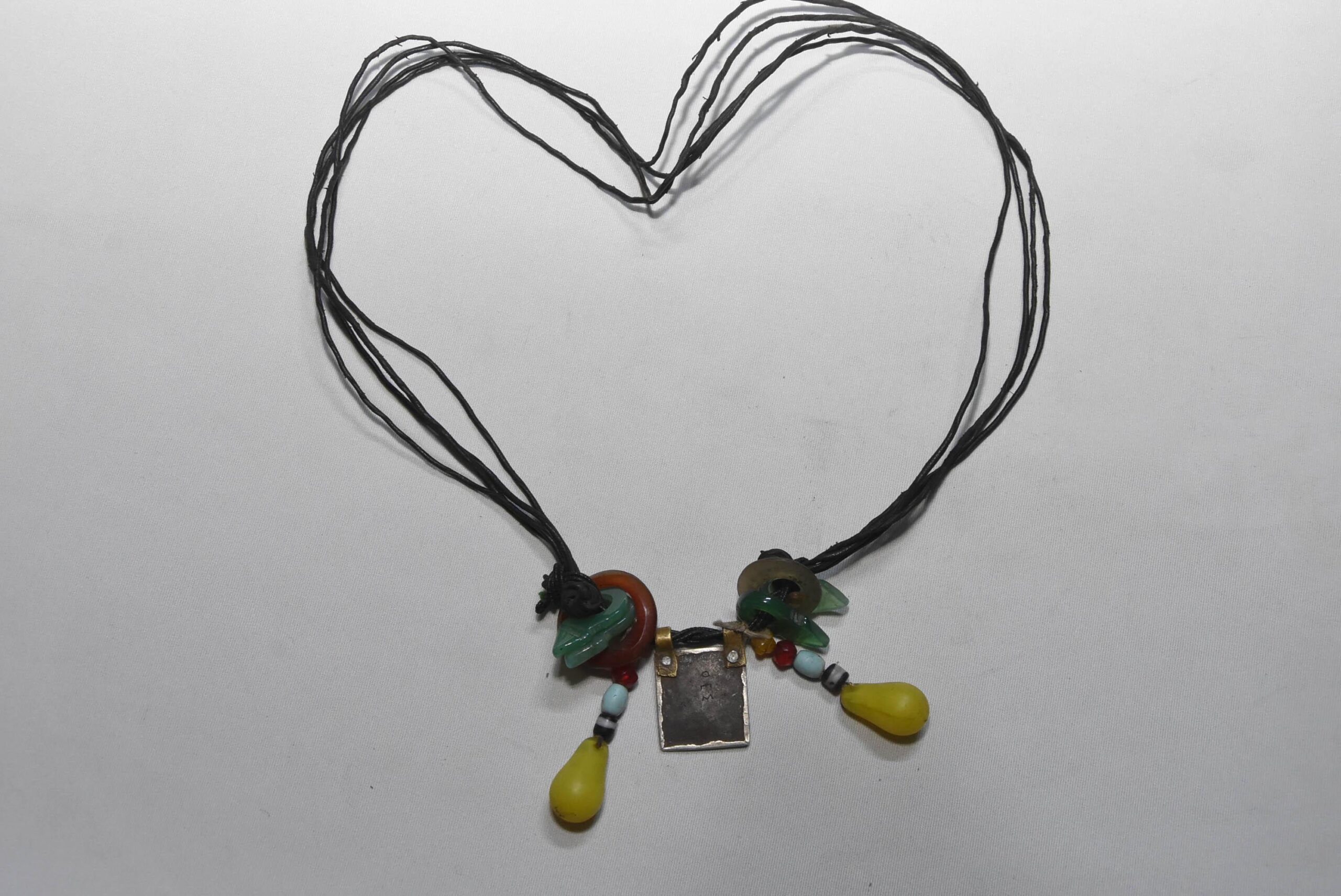 Vintage Tuareg Silver Amulet Pendant: Ethnic Berber Necklace - Image 6