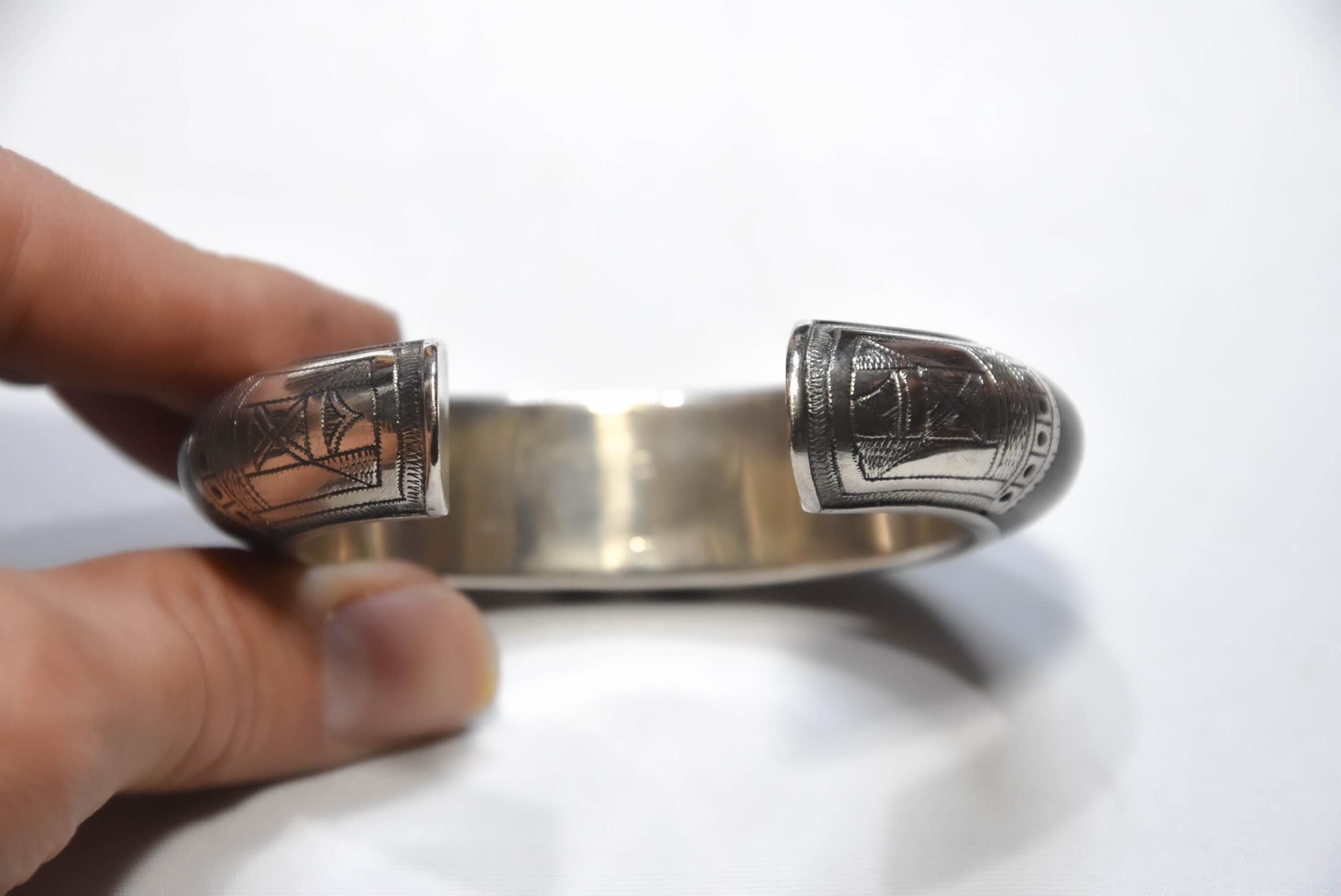Bracelet Tuareg Silver & Ebony Wood Geometric Motif Cuff - Image 6