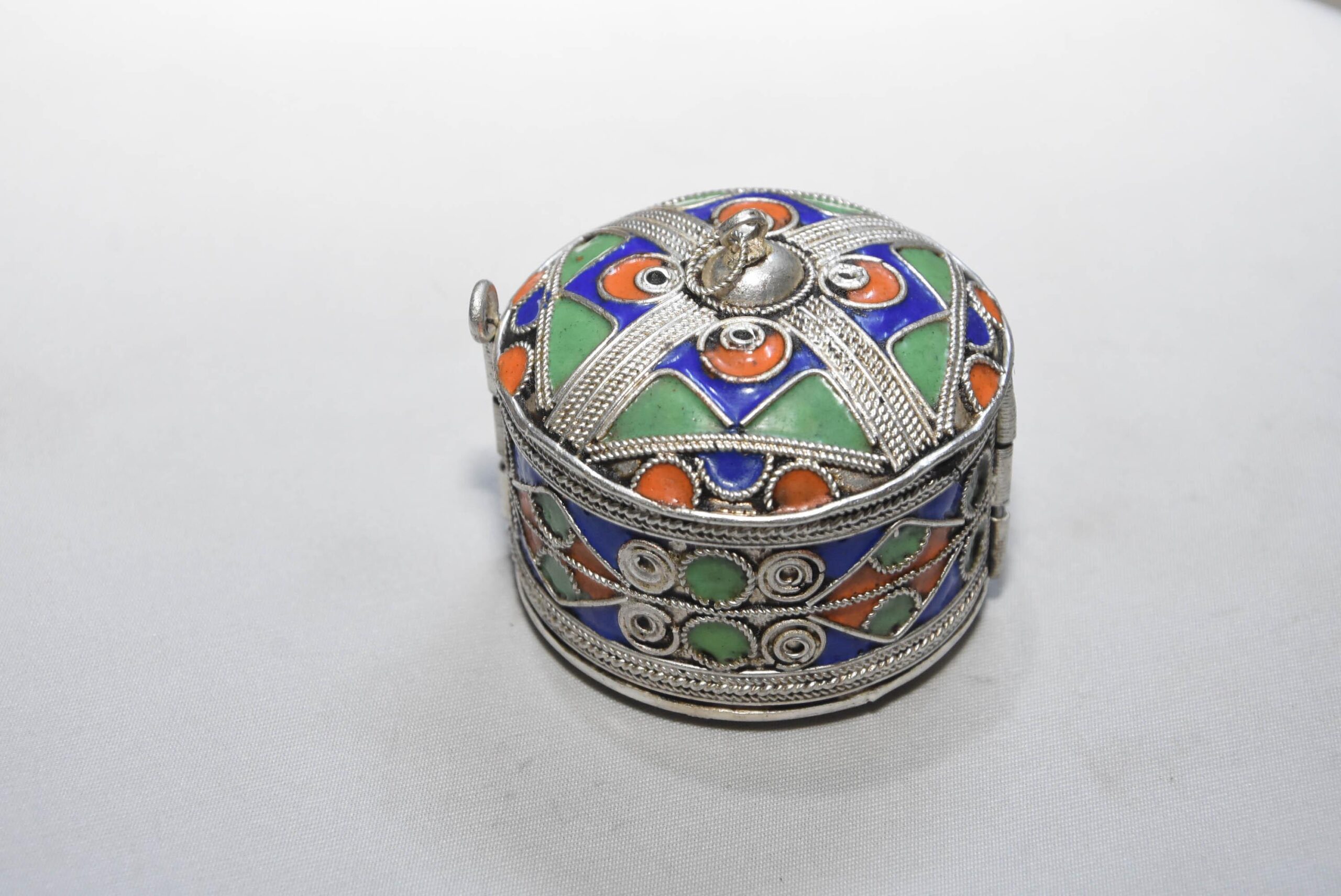 Vintage Berber Kabyle Enamel Silver Bracelet & Jewelry Box - Image 5