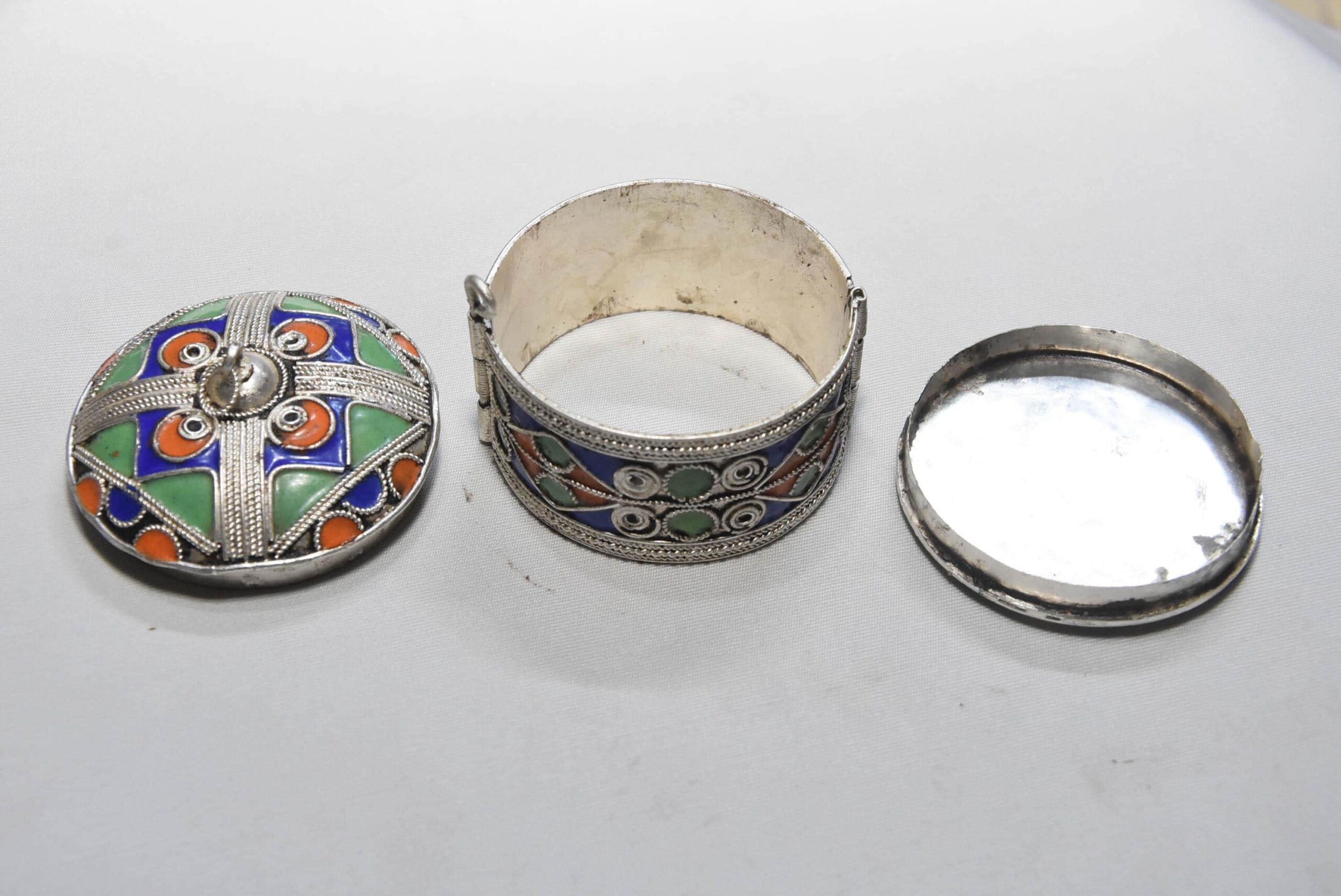 Vintage Berber Kabyle Enamel Silver Bracelet & Jewelry Box - Image 8