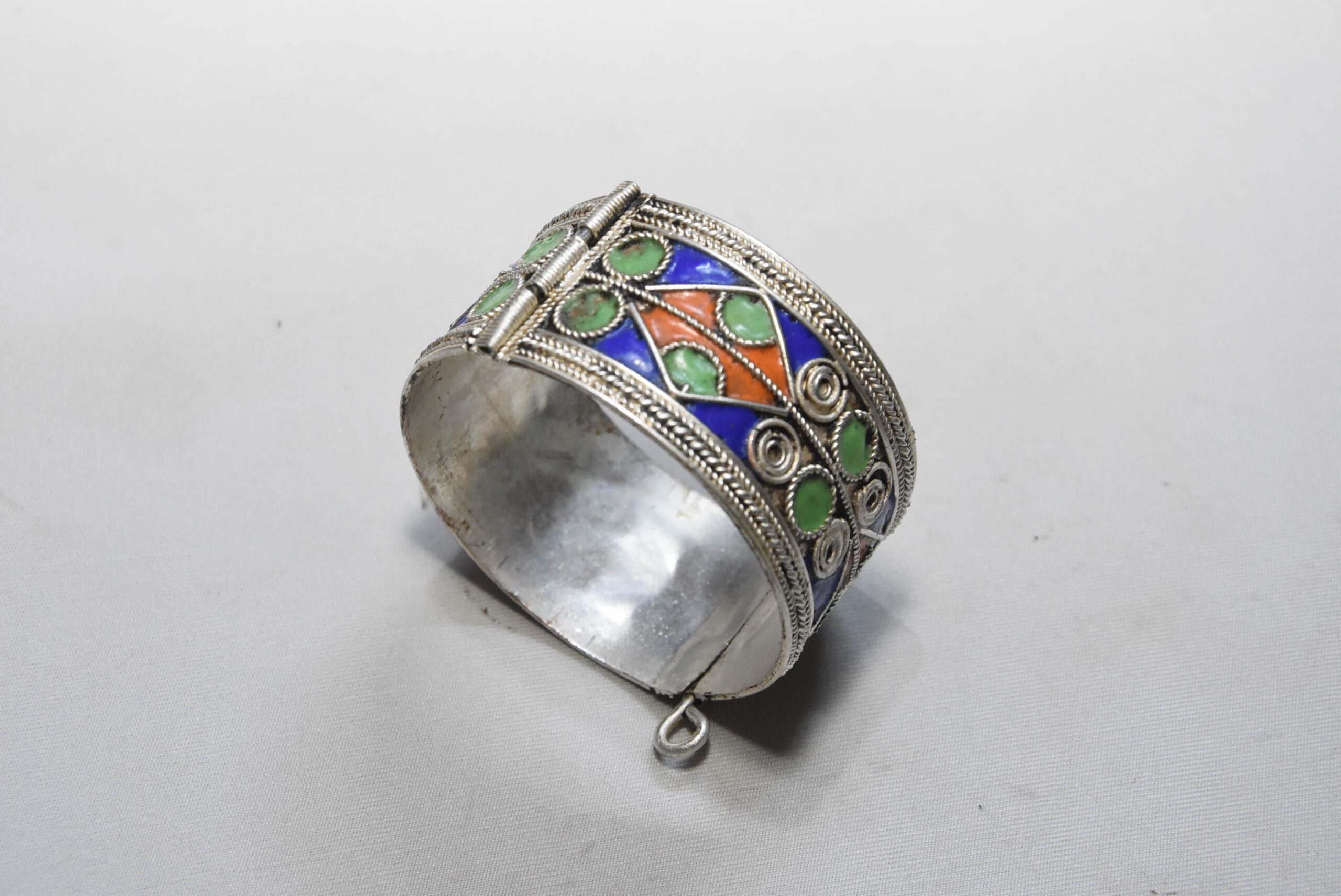 Vintage Berber Kabyle Enamel Silver Bracelet & Jewelry Box - Image 2