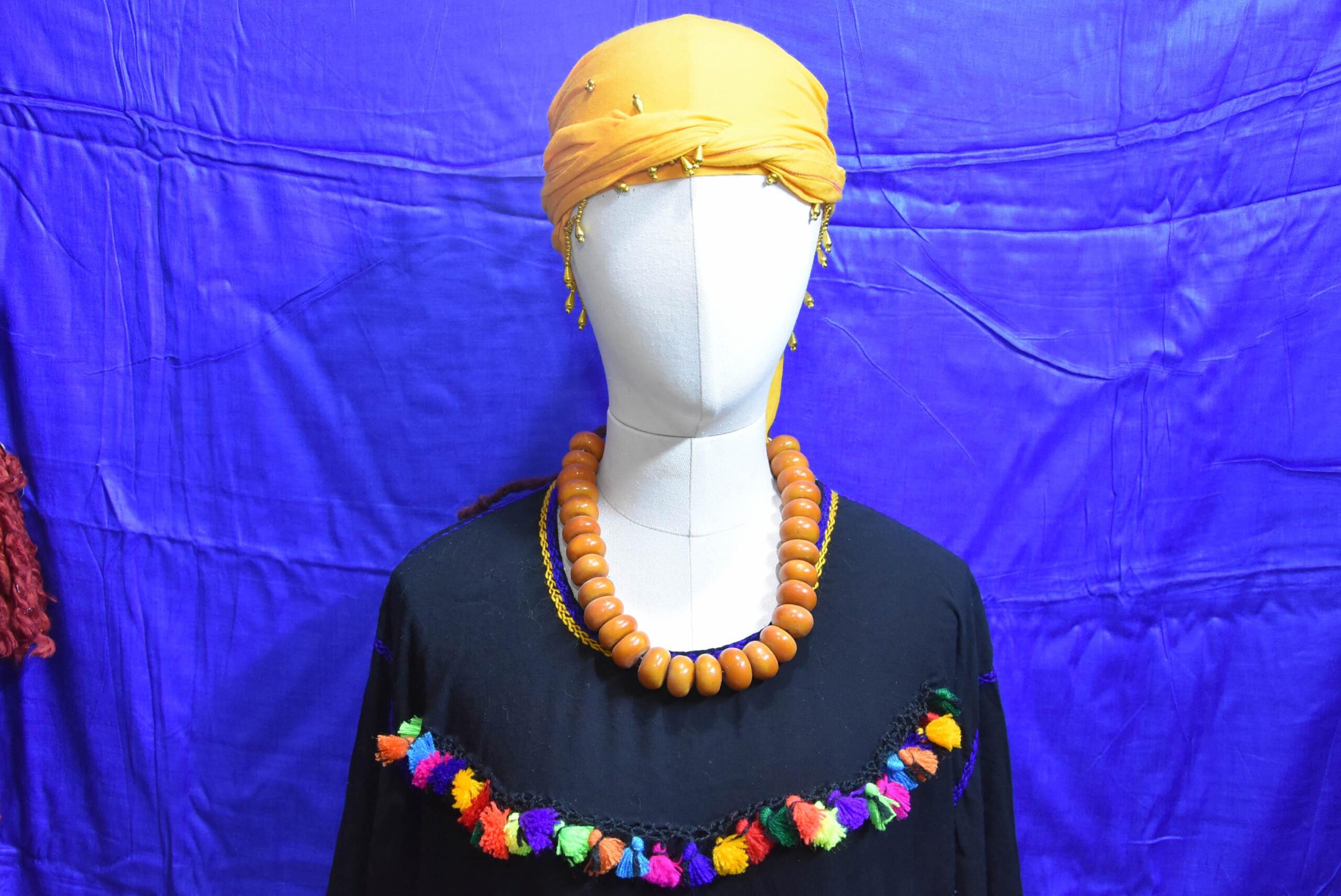 Old Berber Necklace Ambar Resin, Amazigh Loban - Image 3