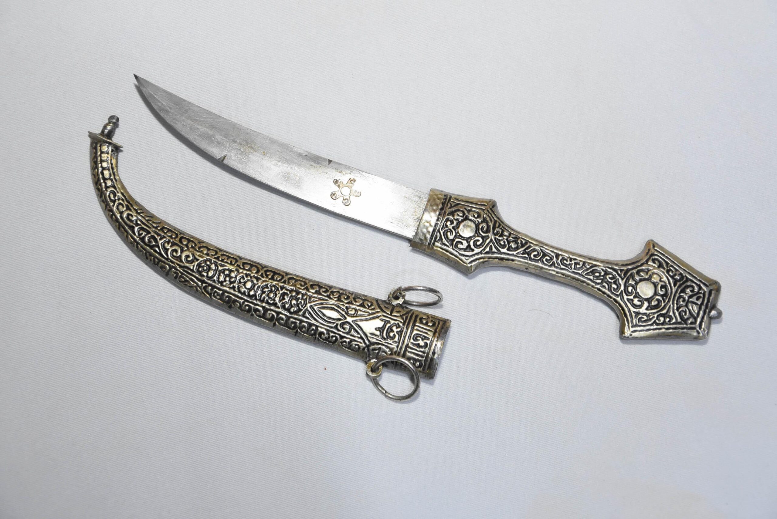 Handmade berber Amazigh Khanjar Dagger Silver Vintage Knife From Morocco - Image 8